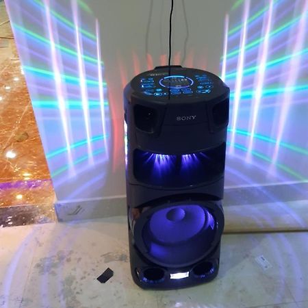 Hotel Blue Diamond Bahraich Kültér fotó